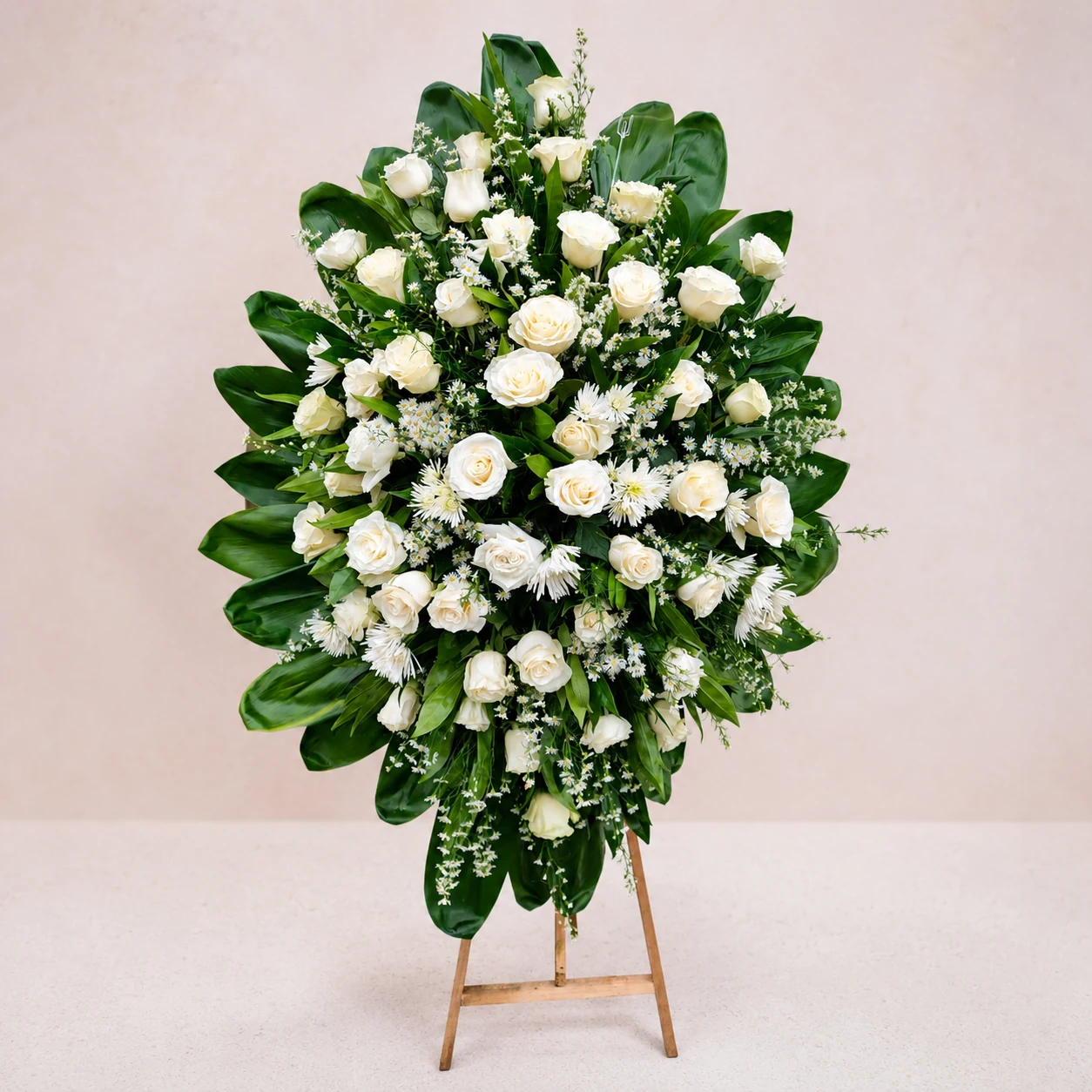 Corona Blanca Celestial - Arreglo Fúnebre