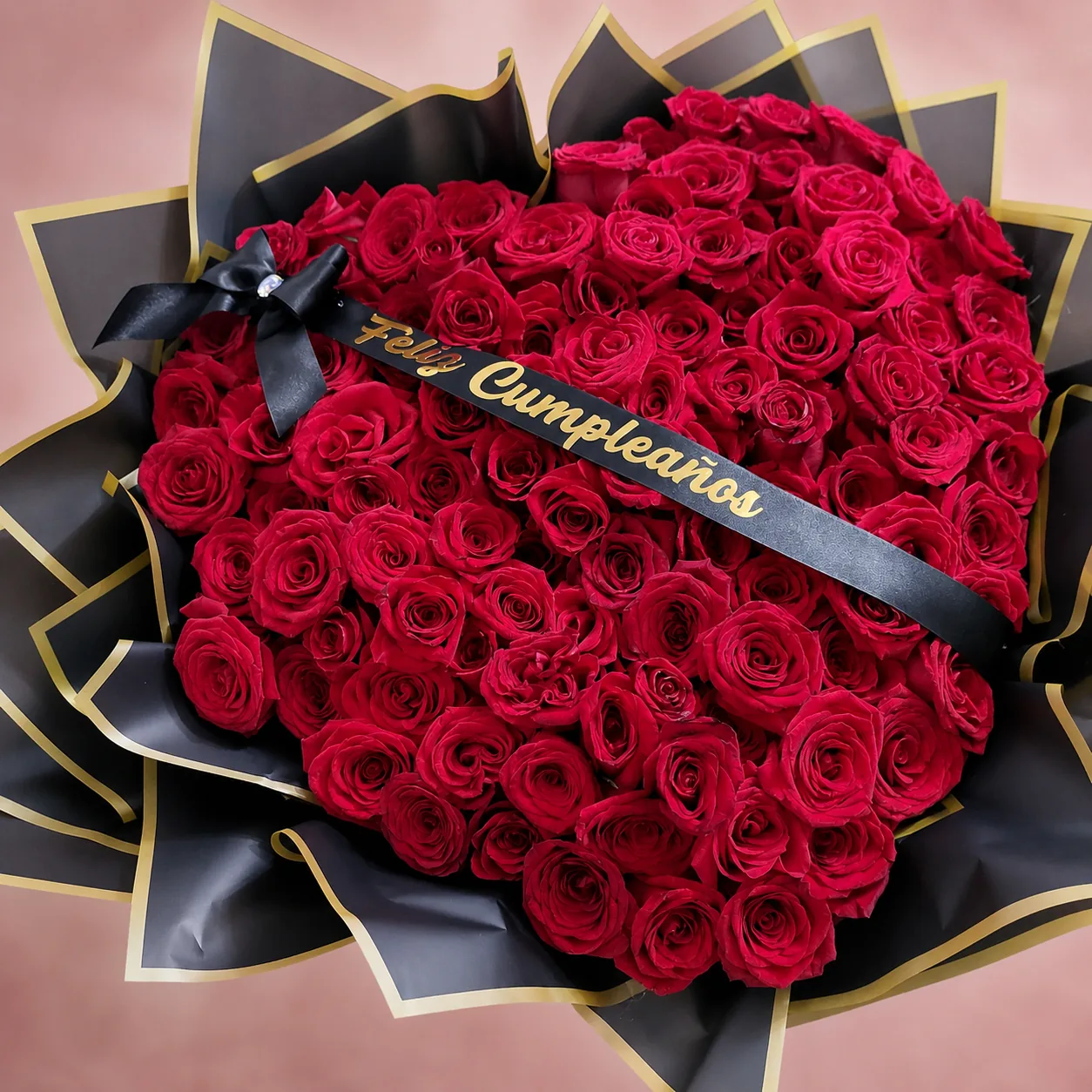 Corazón Centenario Cumpleañero - 100 rosas rojas